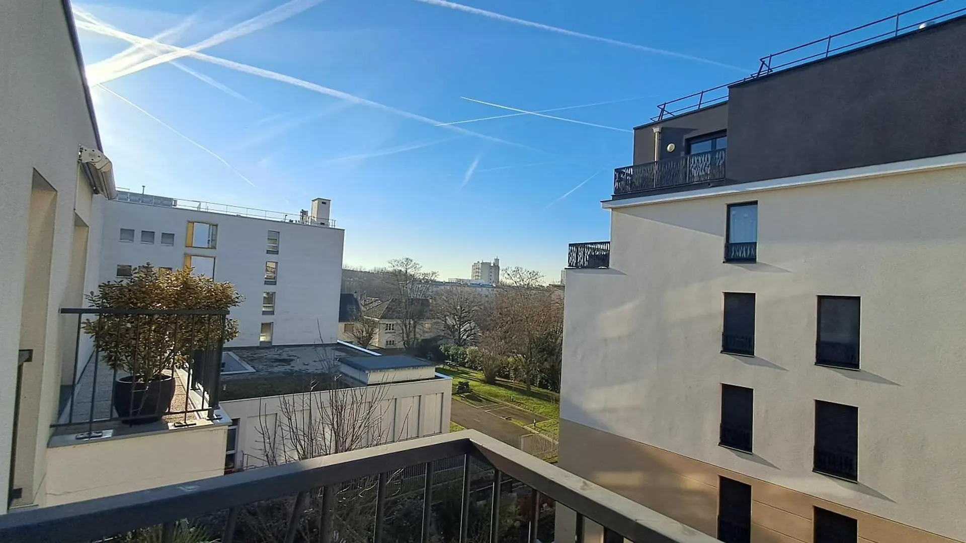 Balcon Prive, Parking Gratuit, Orly 5 Kms Apartment Villejuif 0*,  France